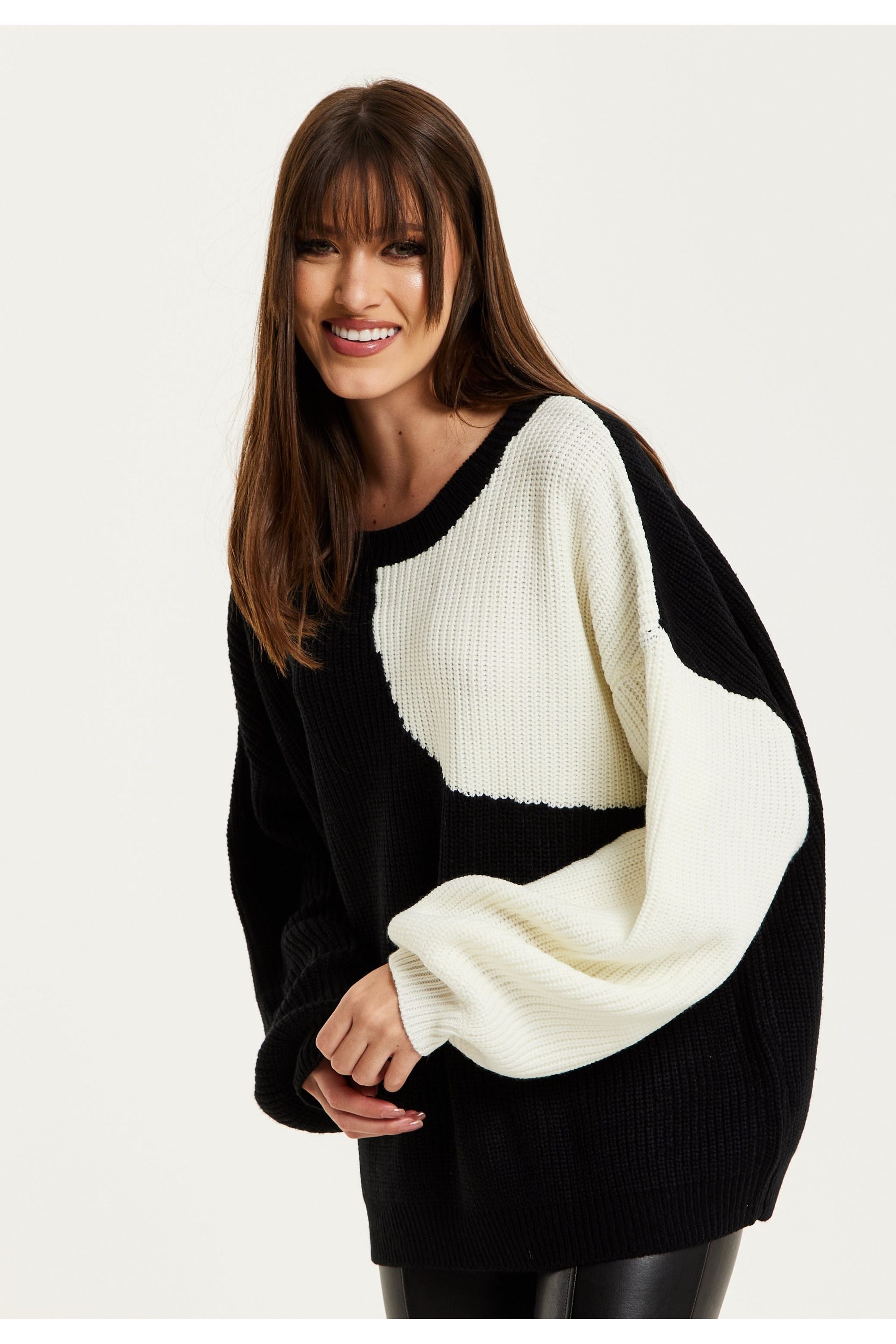 Colour Block Jumper In Black And White LSF21-3-136WT