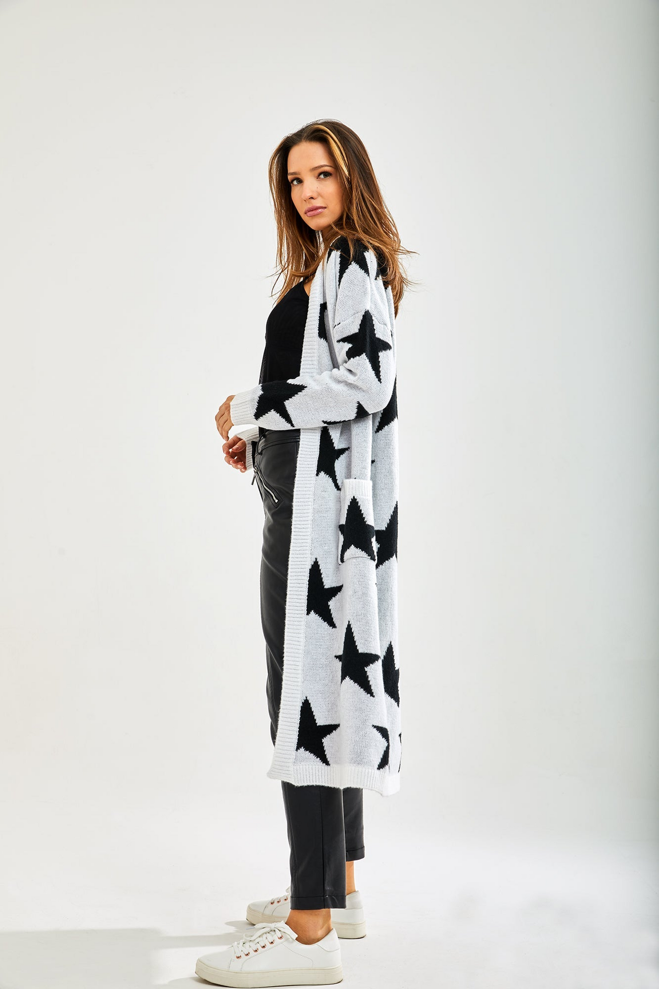 Star Pattern Long Cardigan In White D6-LIQKN-212W