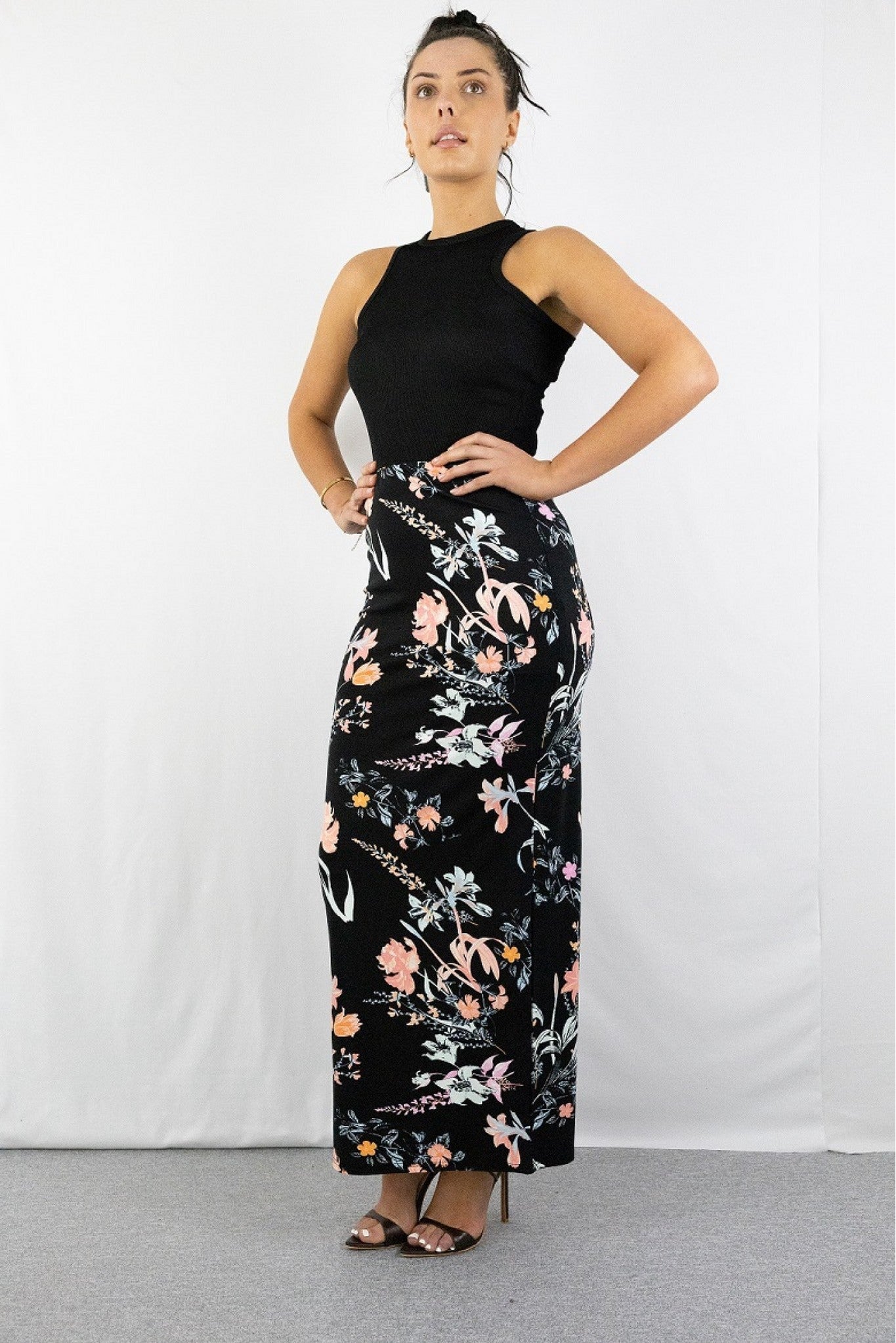 Pencil Maxi Skirt In Pink Floral Print BF20810