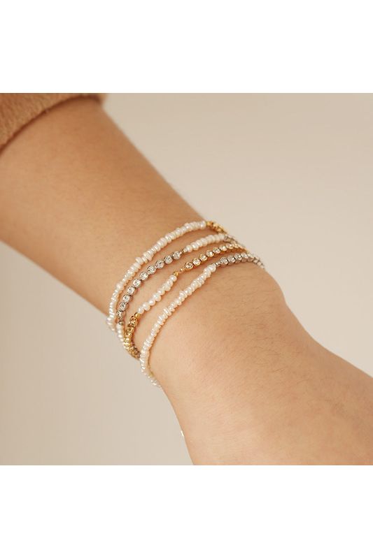 Freshwater Pearl & Cubic Zirconia Stretch Bracelet In Gold BLN18G