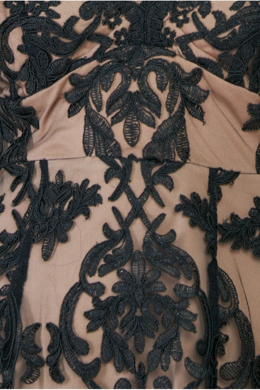 Scalloped Lace Dipped Hem Midi Dress - Black DR3347