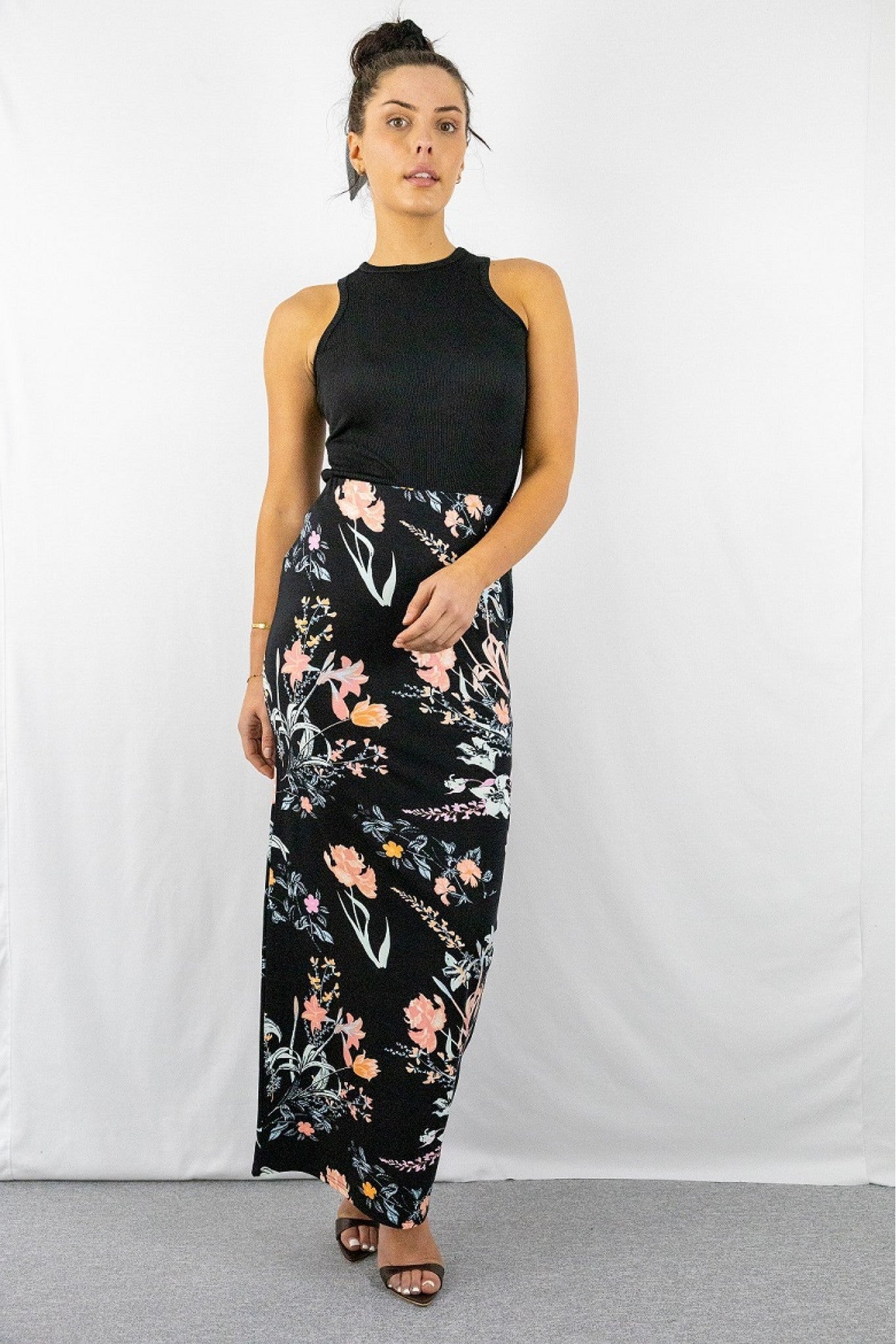 Pencil Maxi Skirt In Pink Floral Print BF20810