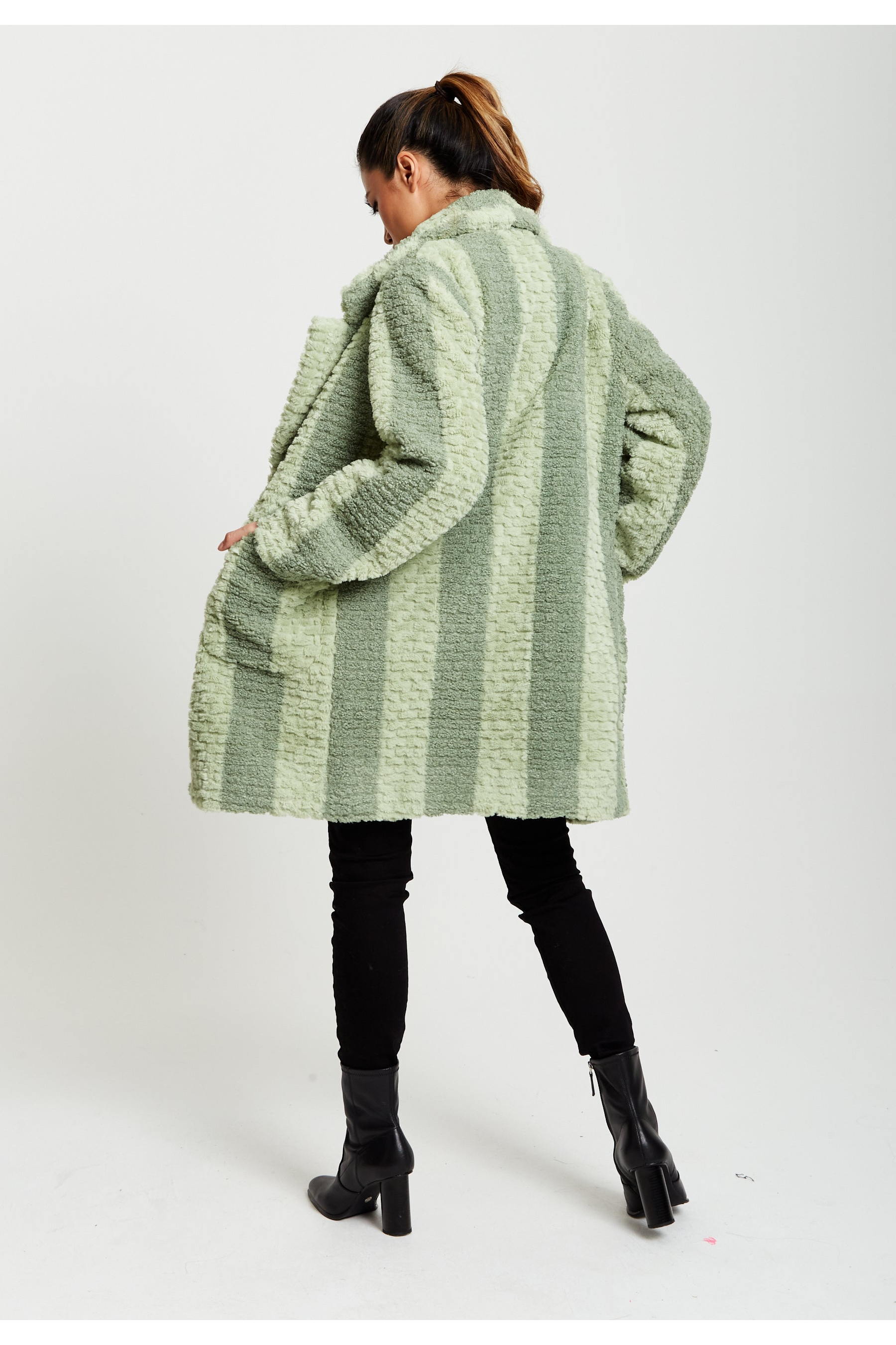 Teddy Coat In Green Stripe A14-LIQ20-01B