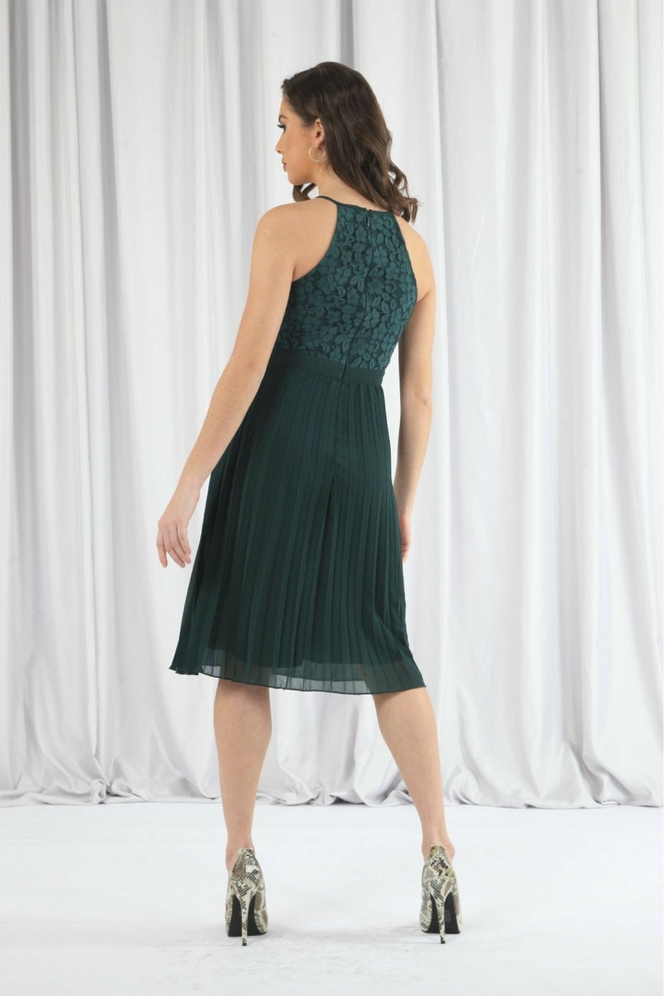 Green Halter Neck Pleated Lace Dress DR0000083