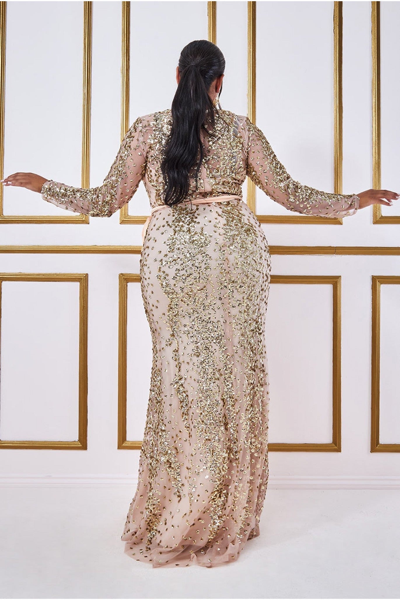 Goddiva Plus Spread On Sequin Maxi Dress - Gold