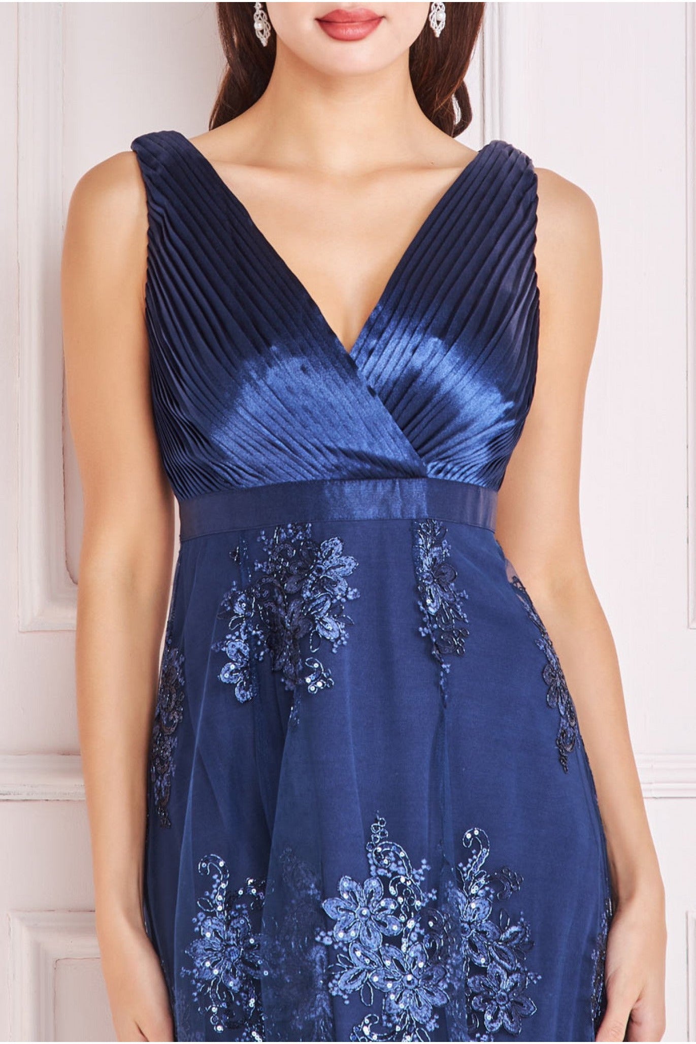 Pleated Satin V Neck High And Low Midi - Navy DR3813QZ