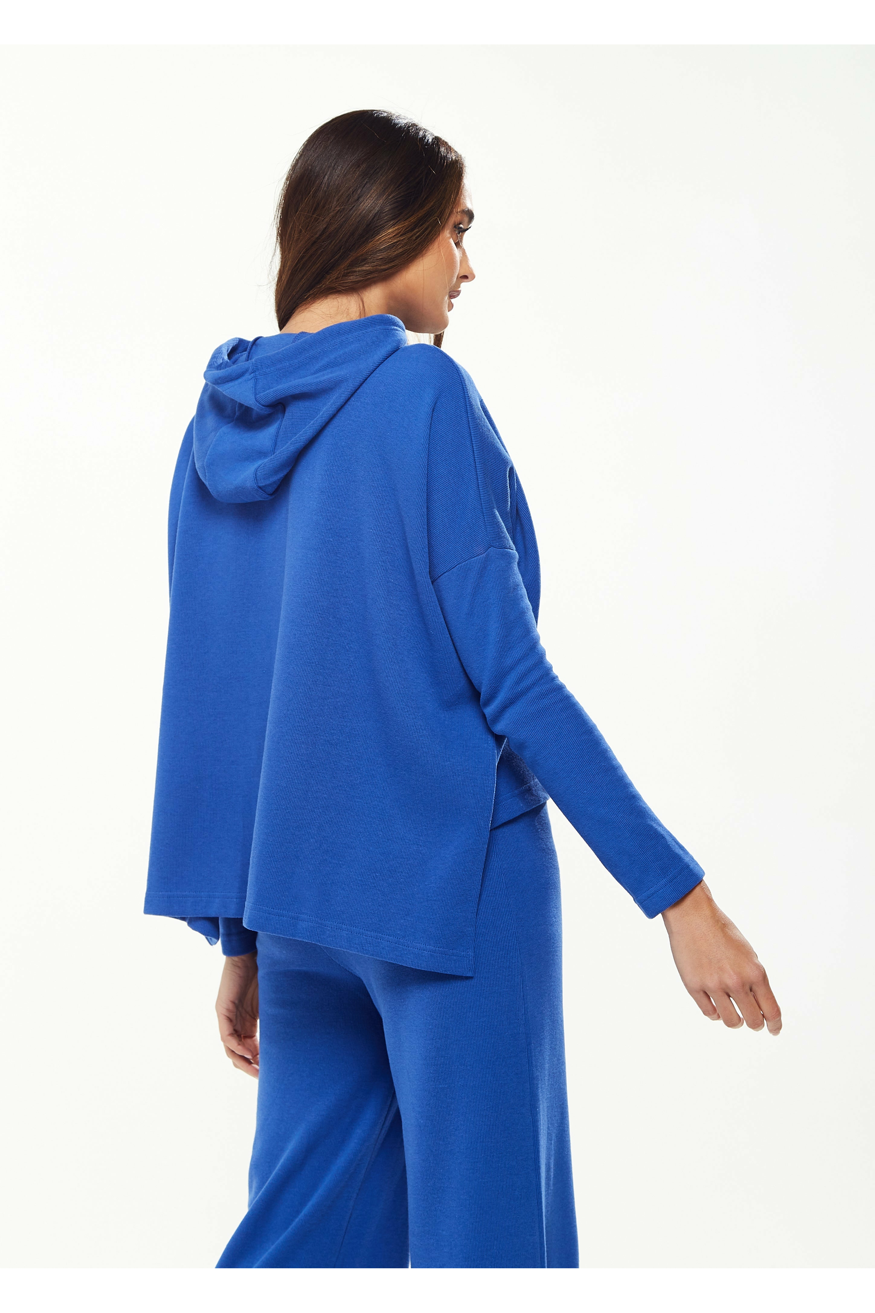 Hooded Sweatshirt With Front Pocket In Blue LIQ21-169B