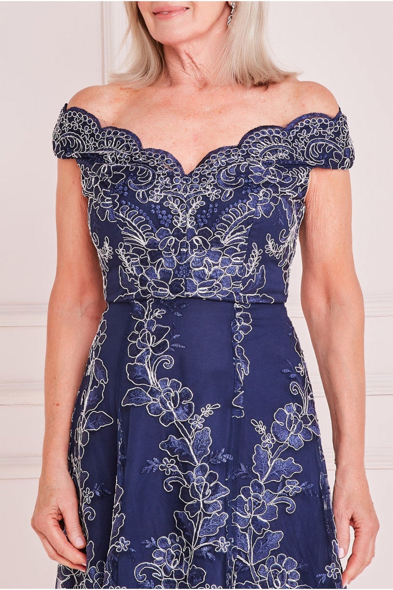 Embroidered Lace High Low Midi  - Navy DR2089QZM