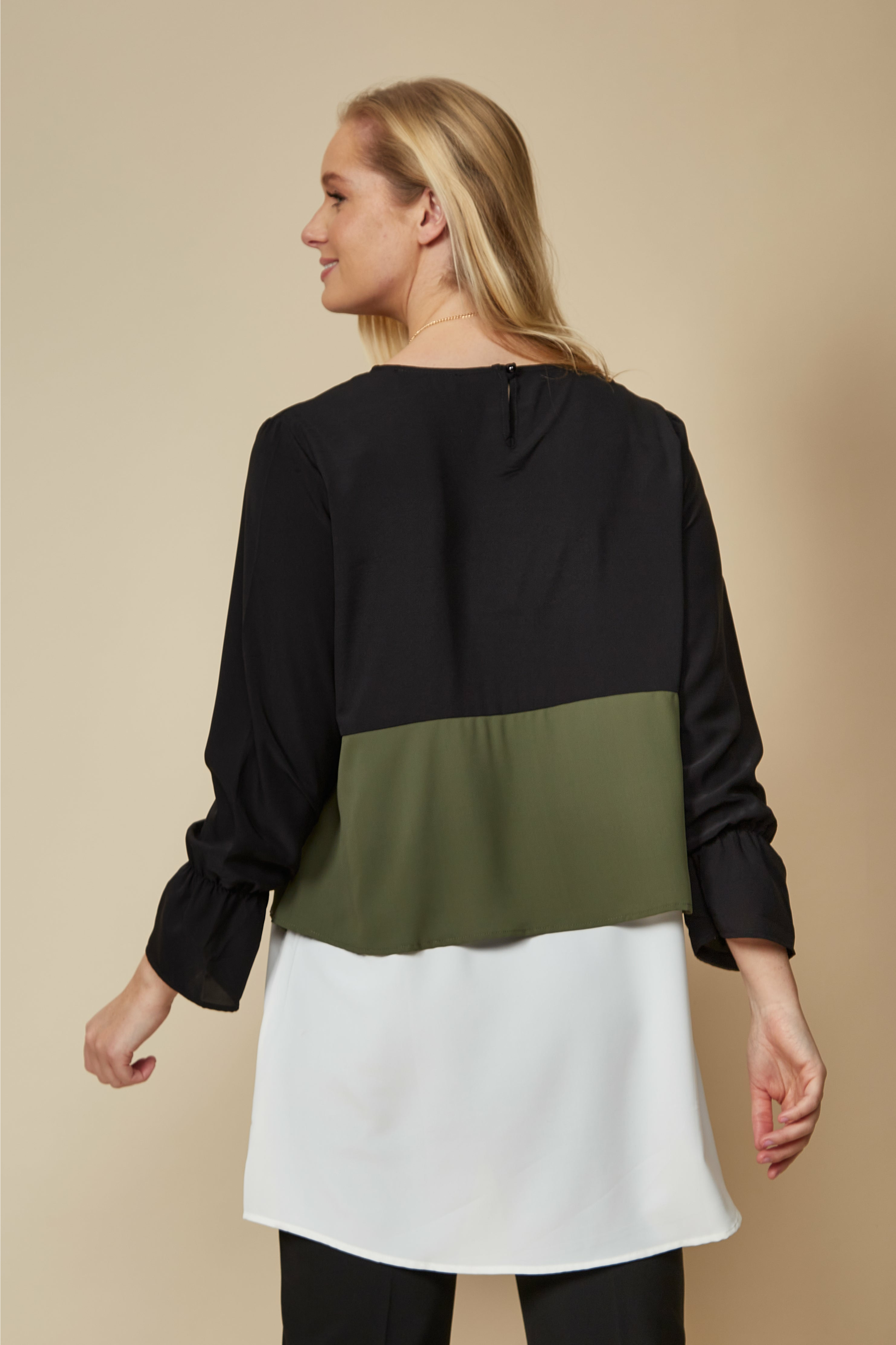 Oversized Colour Block Top in Black, Khaki and White with Necklace GLR FASHION NETWORKING