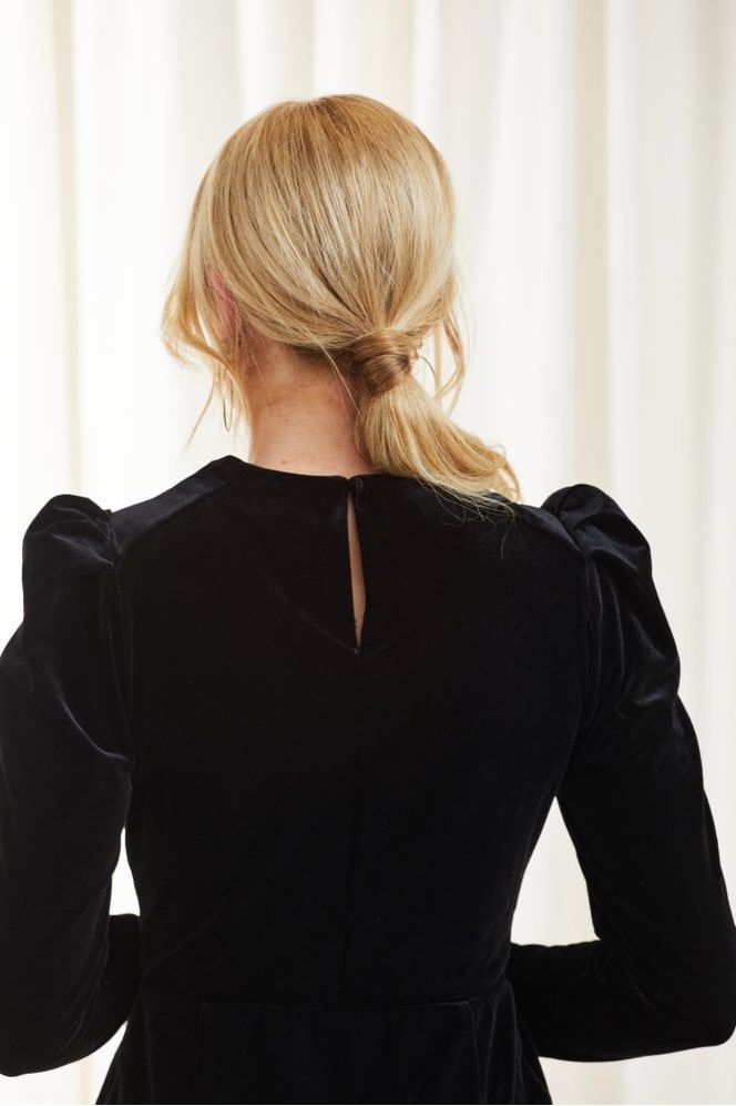 Black Shoulder Pad Velvet Dress DR0000059