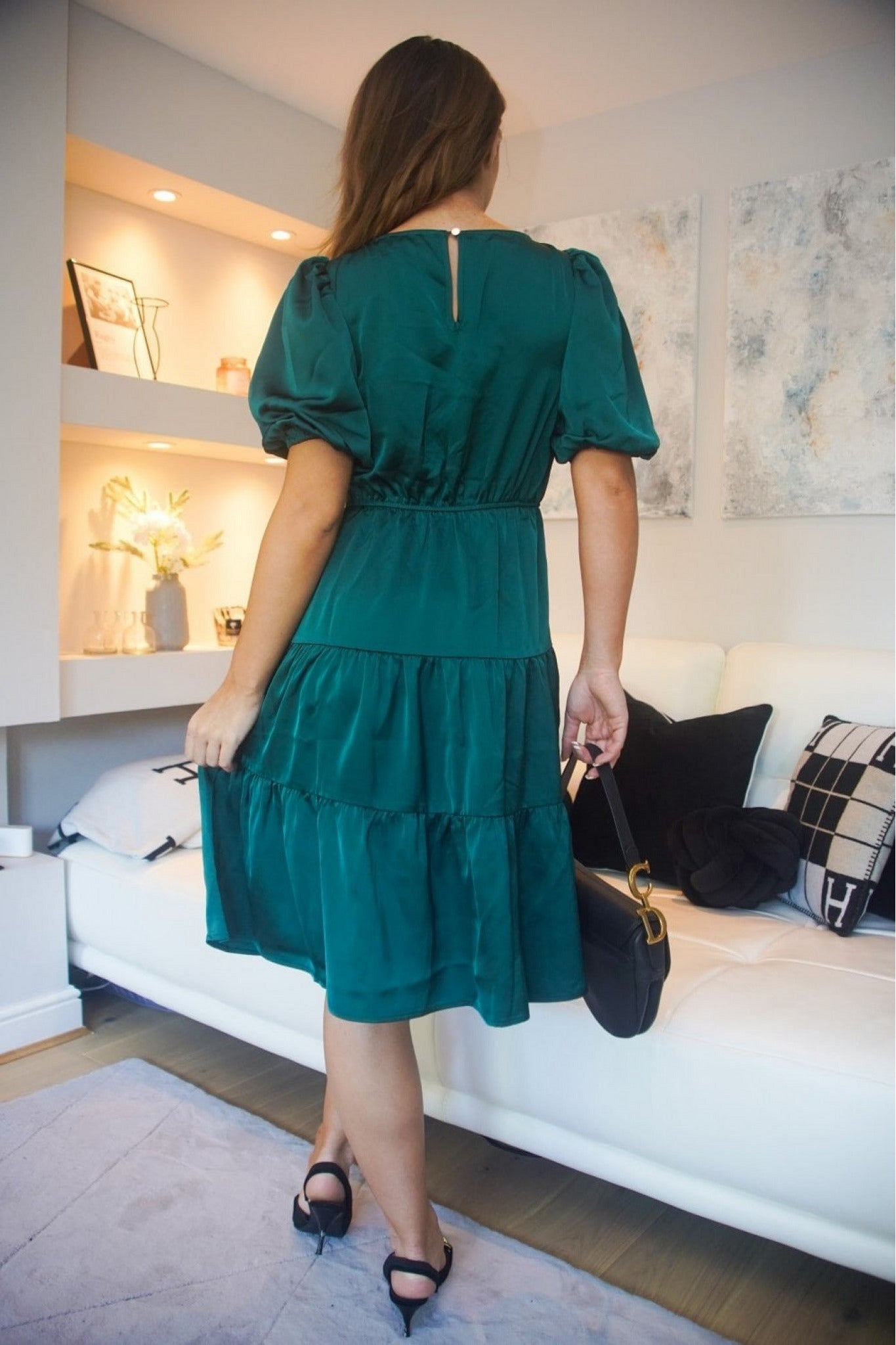 Green Satin Puff Sleeve V-neck Tiered Dress DR0000317