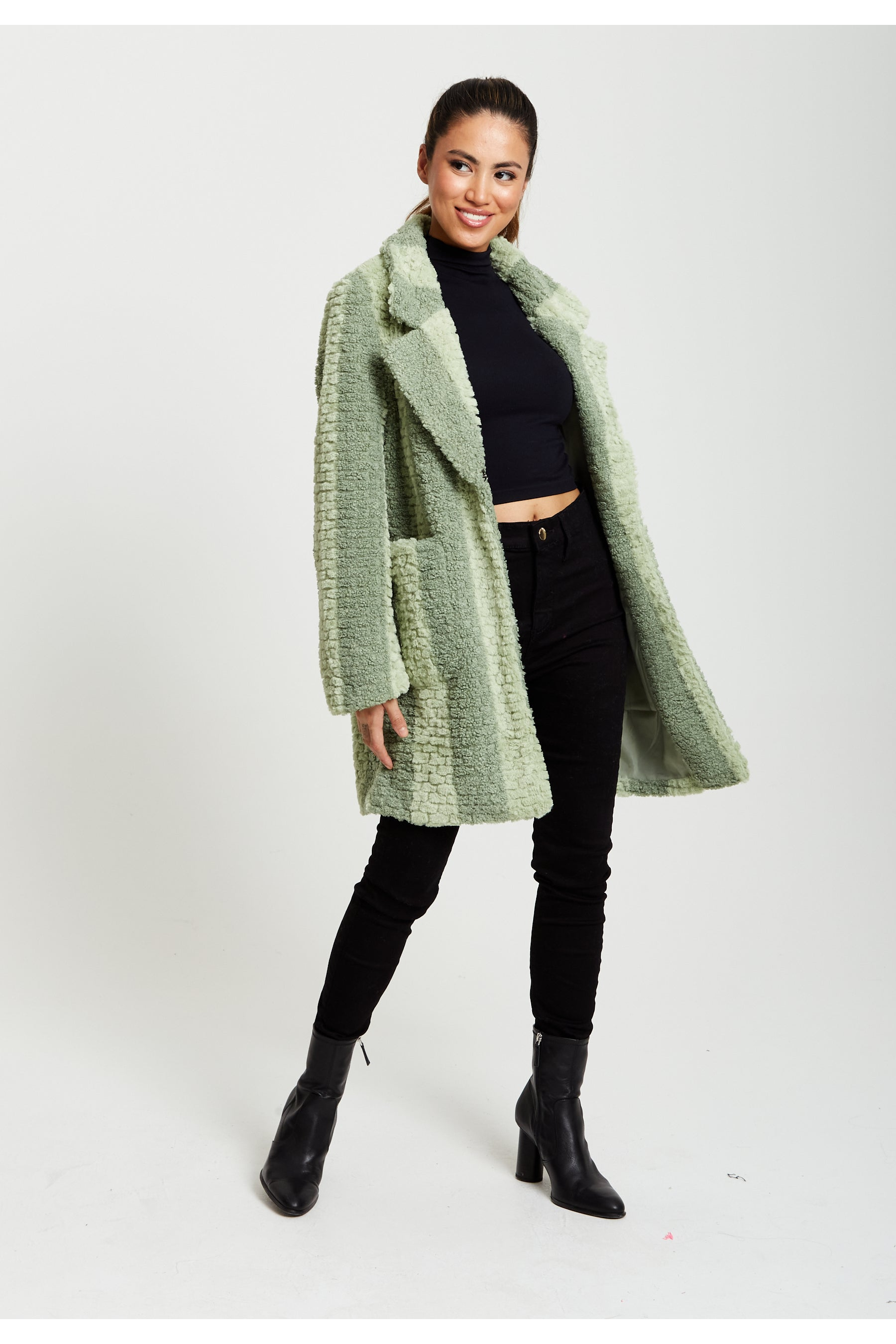 Teddy Coat In Green Stripe A14-LIQ20-01B