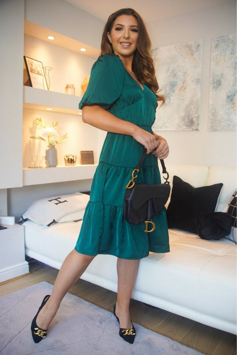 Green Satin Puff Sleeve V-neck Tiered Dress DR0000317