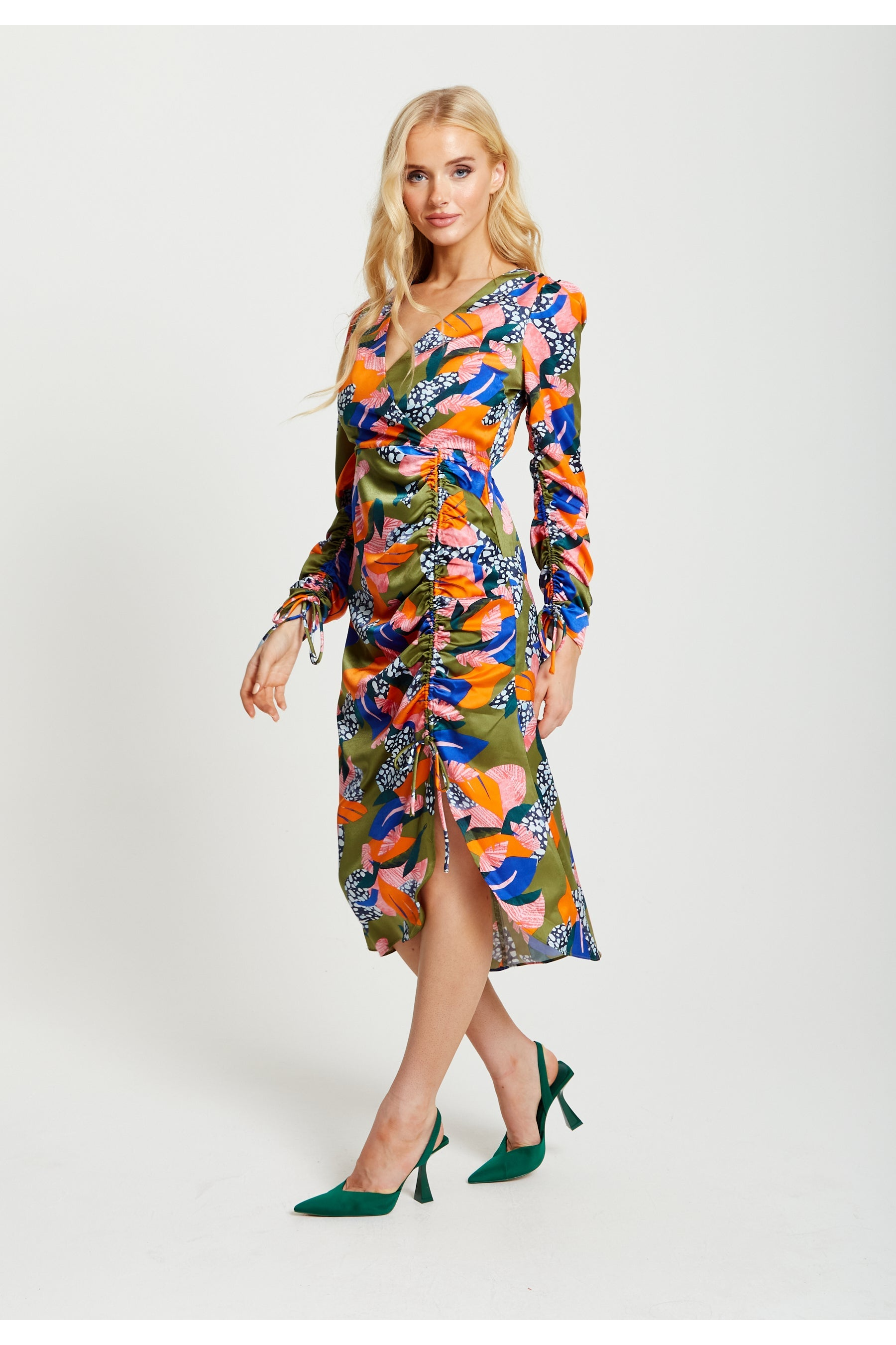 Abstract Leaf Print Midi Ruched Dress In Olive E4-184-LIQ22AW017