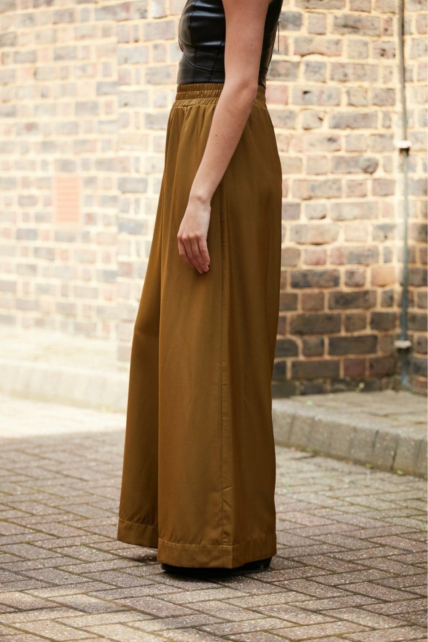 Olive Lux Wide Leg Trousers TR0000020